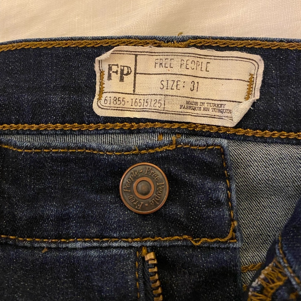 Free People Size 31 Distressed Skinny Jeans